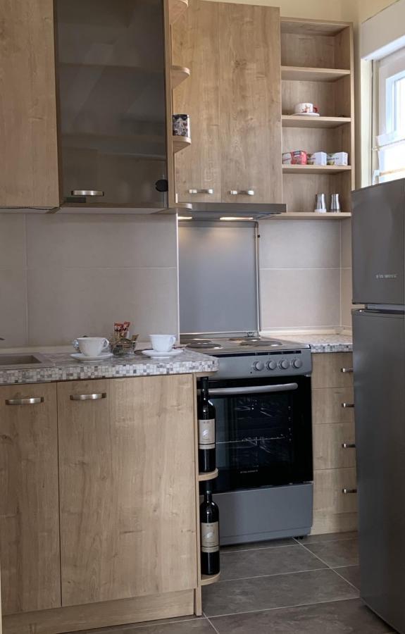 Bright Top Floor Apartment With Free Parking Skopje Zewnętrze zdjęcie