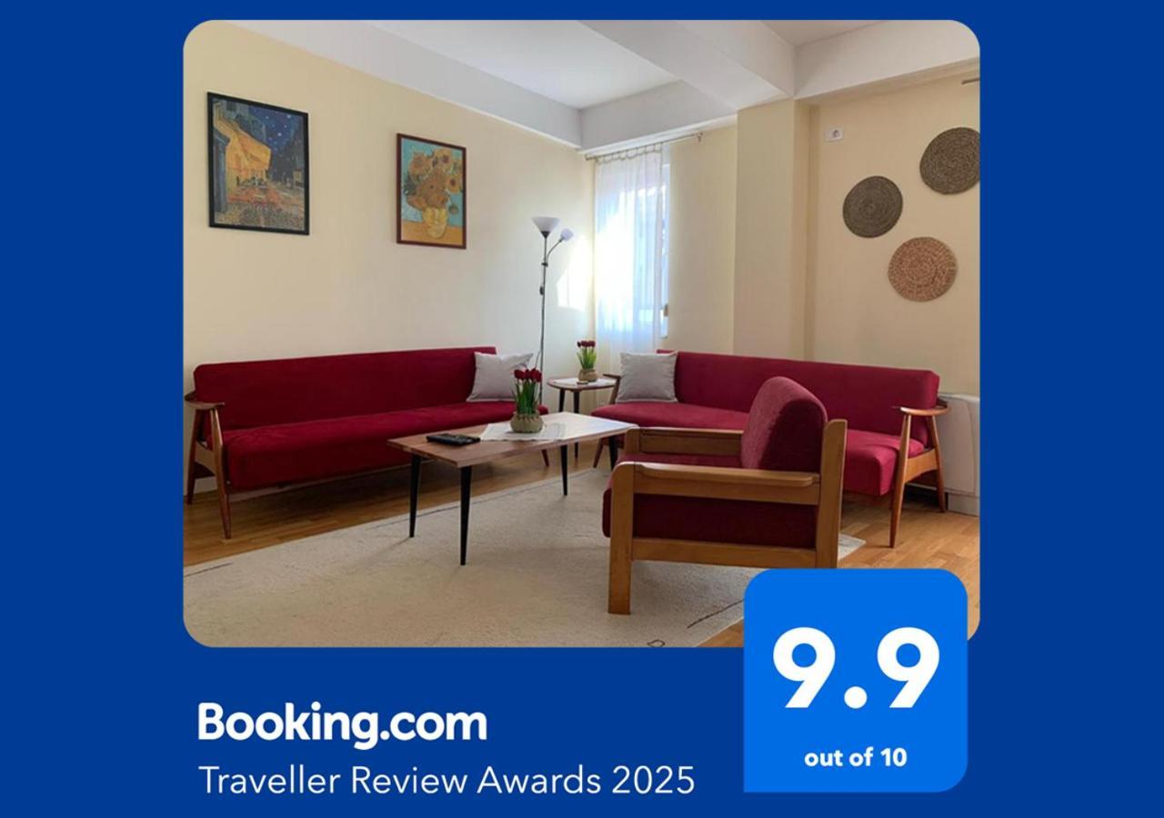 Bright Top Floor Apartment With Free Parking Skopje Zewnętrze zdjęcie